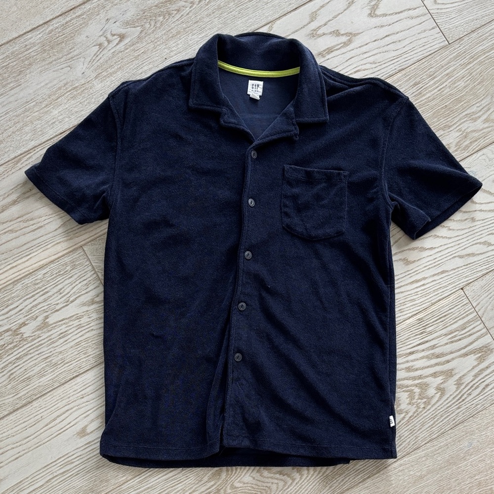 Boys Gap size XXL terry cloth button up.